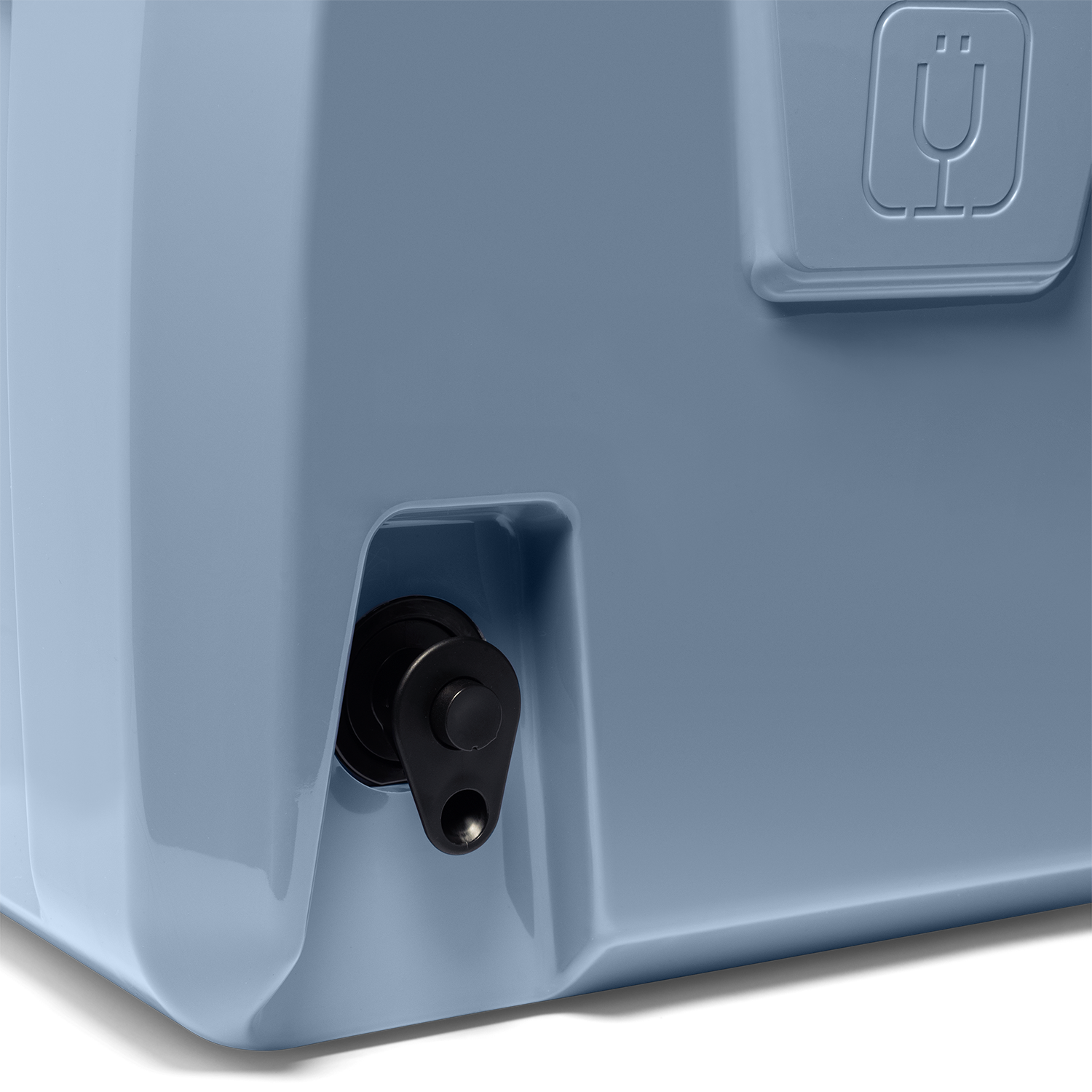 brutank-20qt-u8 BruTank-20-Denim-Tap.png