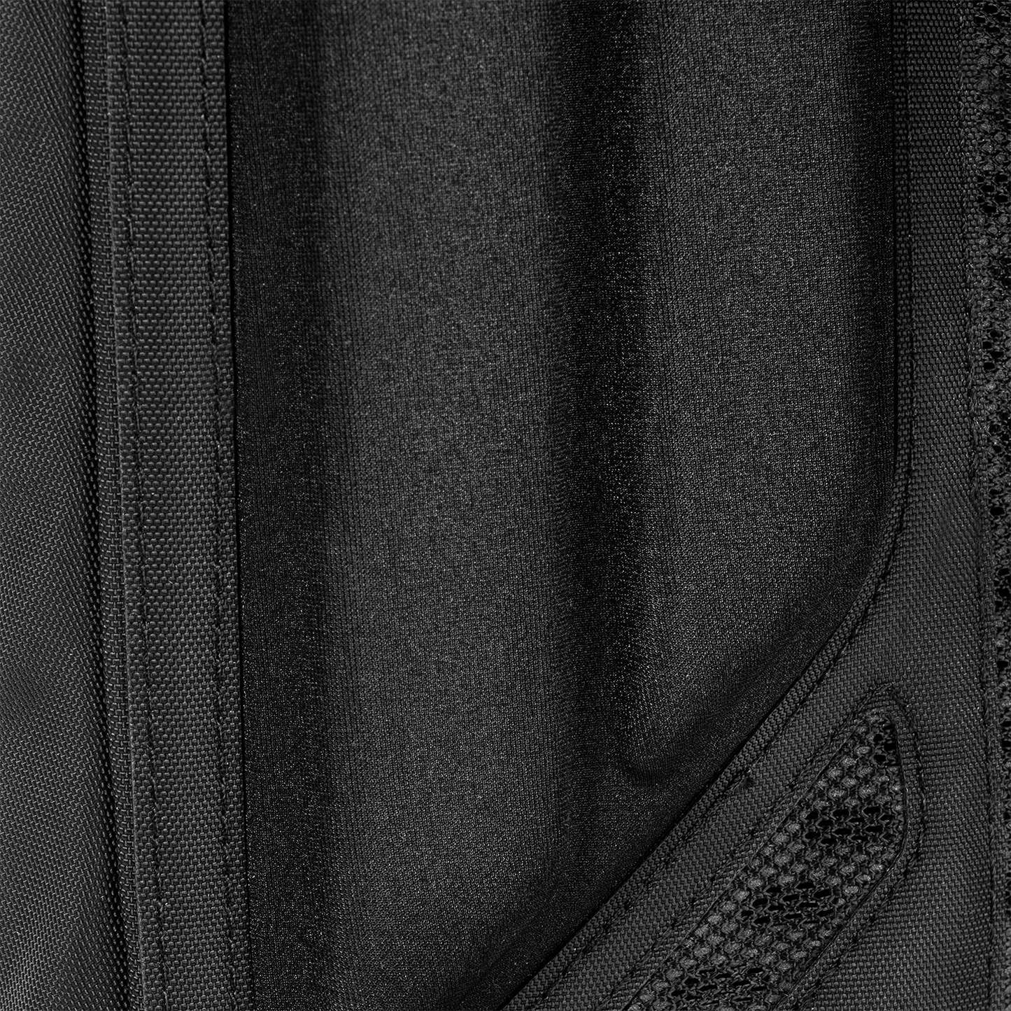 paragon-hydration-pack-p0 Paragon_Black_Texture.png