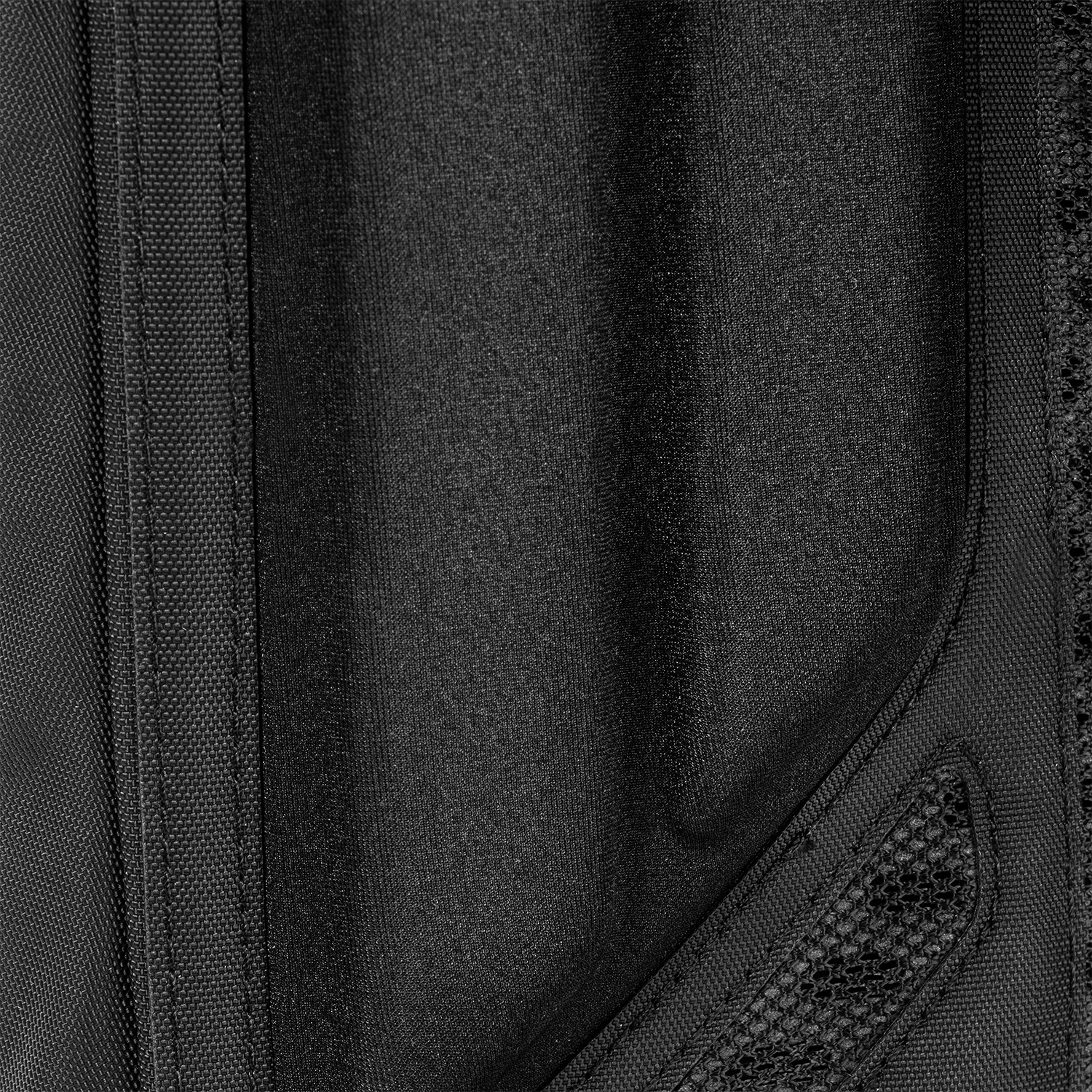 paragon-hydration-pack-p0 Paragon_Black_Texture.png